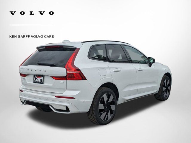 2024 Volvo XC60 Recharge Plug-In Hybrid Plus Dark Theme