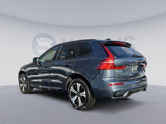 2024 Volvo XC60 Recharge Plug-In Hybrid Plus Dark Theme