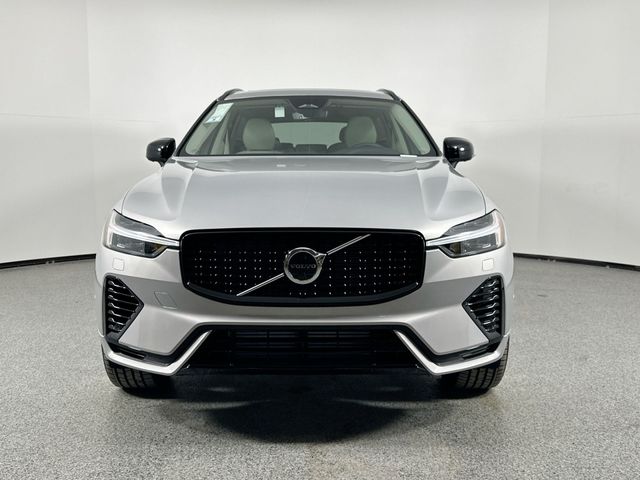 2024 Volvo XC60 Recharge Plug-In Hybrid Plus Dark Theme