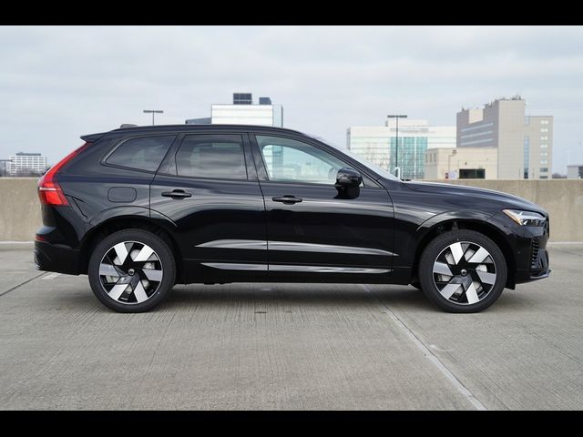 2024 Volvo XC60 Recharge Plug-In Hybrid Plus Dark Theme