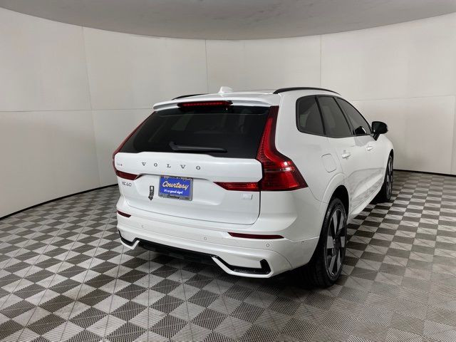 2024 Volvo XC60 Recharge Plug-In Hybrid Plus Dark Theme