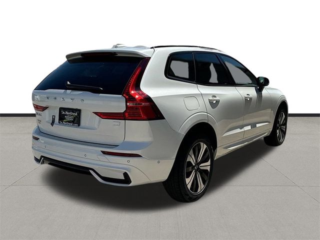 2024 Volvo XC60 Recharge Plug-In Hybrid Plus Dark Theme