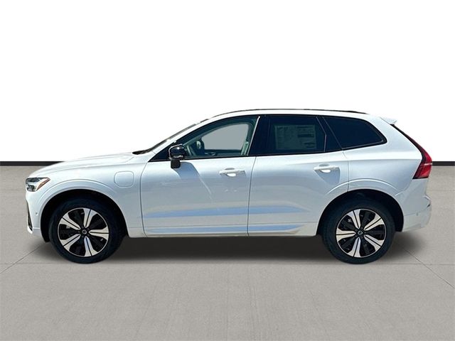 2024 Volvo XC60 Recharge Plug-In Hybrid Plus Dark Theme