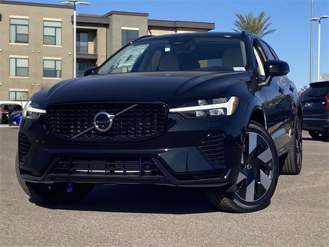 2024 Volvo XC60 Recharge Plug-In Hybrid Plus Dark Theme