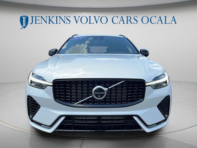 2024 Volvo XC60 Recharge Plug-In Hybrid Plus Dark Theme