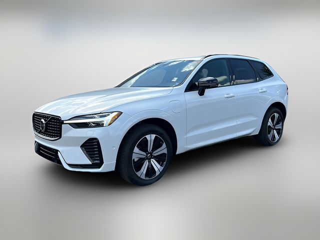 2024 Volvo XC60 Recharge Plug-In Hybrid Plus Dark Theme