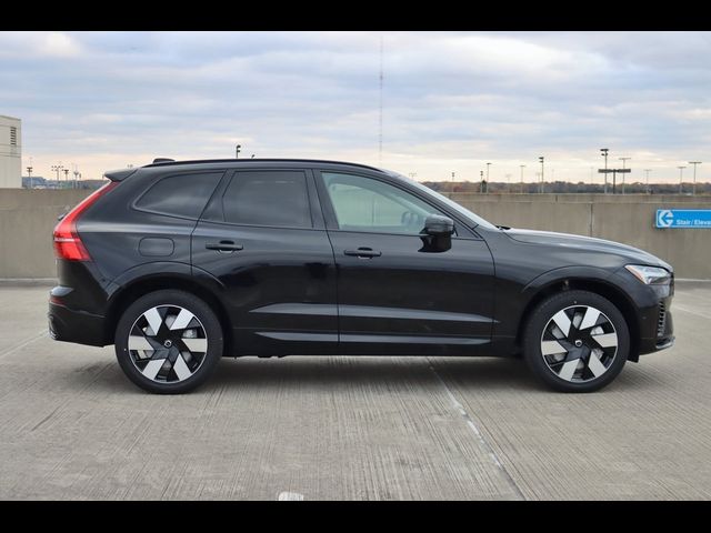 2024 Volvo XC60 Recharge Plug-In Hybrid Plus Dark Theme