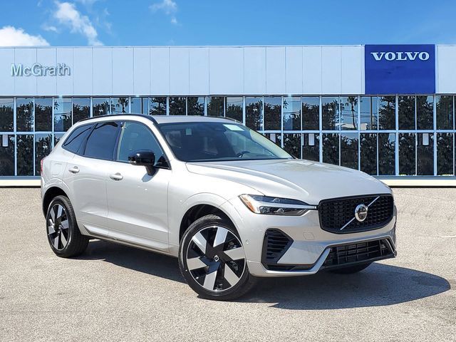 2024 Volvo XC60 Recharge Plug-In Hybrid Plus Dark Theme