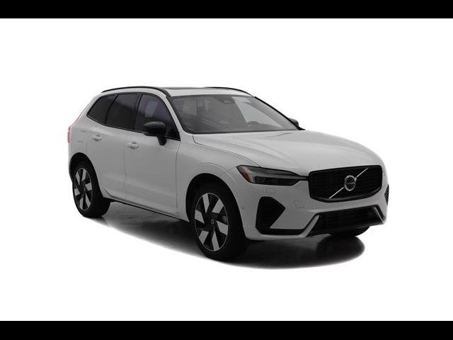 2024 Volvo XC60 Recharge Plug-In Hybrid Plus Dark Theme