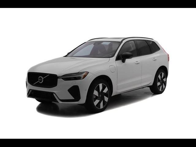 2024 Volvo XC60 Recharge Plug-In Hybrid Plus Dark Theme