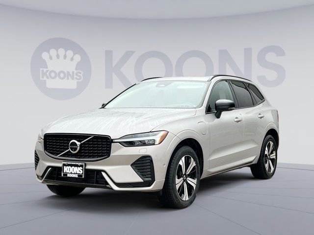 2024 Volvo XC60 Recharge Plug-In Hybrid Plus Dark Theme