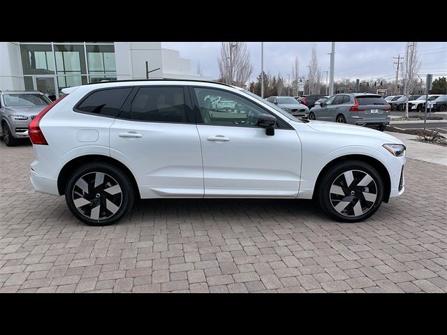 2024 Volvo XC60 Recharge Plug-In Hybrid Plus Dark Theme