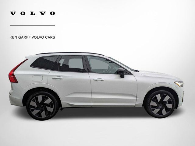 2024 Volvo XC60 Recharge Plug-In Hybrid Plus Dark Theme