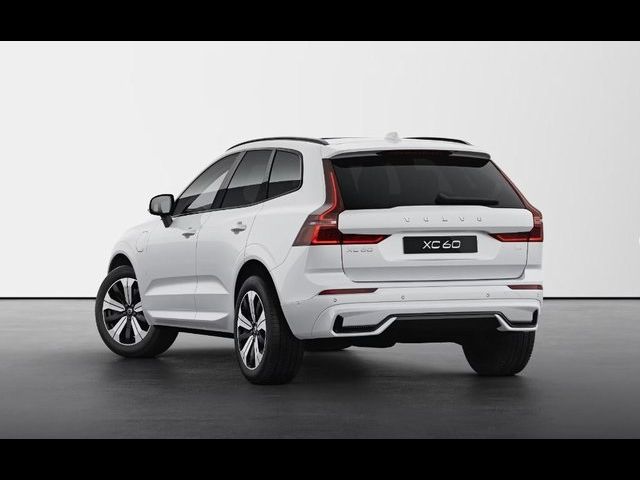 2024 Volvo XC60 Recharge Plug-In Hybrid Plus Dark Theme