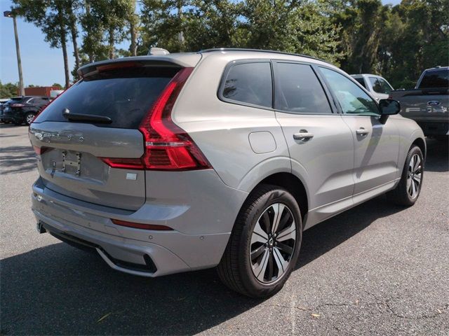 2024 Volvo XC60 Recharge Plug-In Hybrid Plus Dark Theme