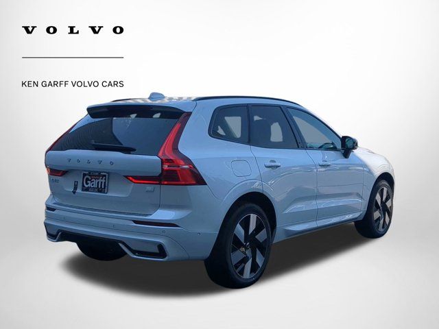 2024 Volvo XC60 Recharge Plug-In Hybrid Plus Dark Theme