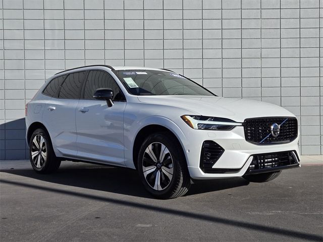 2024 Volvo XC60 Recharge Plug-In Hybrid Plus Dark Theme