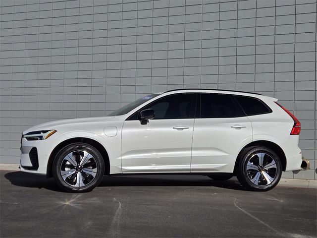 2024 Volvo XC60 Recharge Plug-In Hybrid Plus Dark Theme