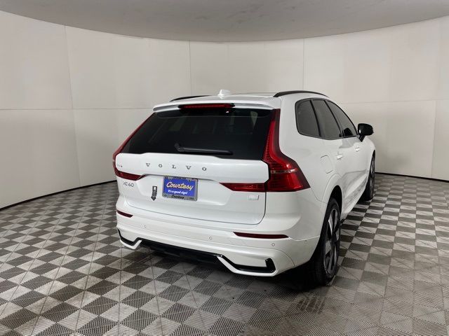 2024 Volvo XC60 Recharge Plug-In Hybrid Plus Dark Theme