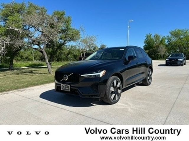 2024 Volvo XC60 Recharge Plug-In Hybrid Ultimate Dark Theme