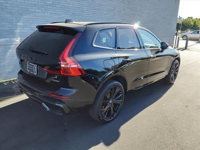 2024 Volvo XC60 Recharge Plug-In Hybrid Ultimate Black Edition