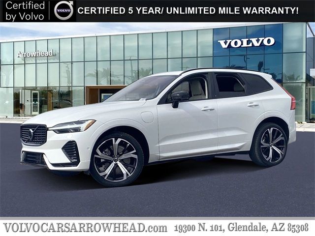 2024 Volvo XC60 Recharge Plug-In Hybrid Ultimate Dark Theme