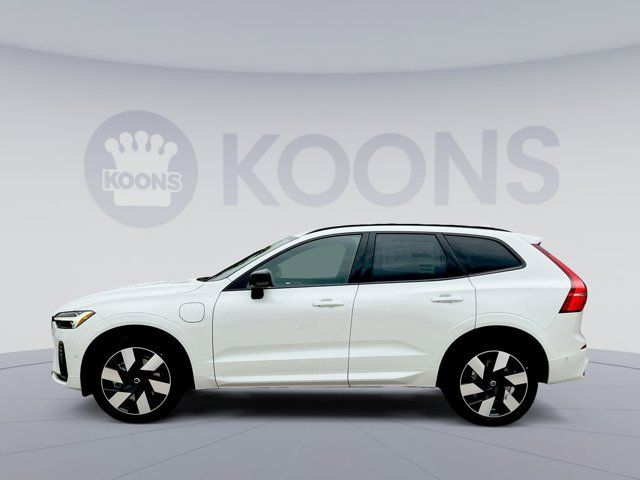 2024 Volvo XC60 Recharge Plug-In Hybrid Ultimate Dark Theme