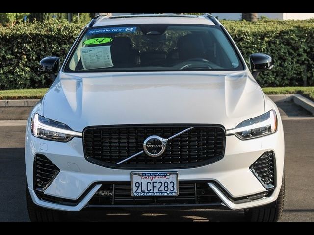 2024 Volvo XC60 Recharge Plug-In Hybrid Ultimate Dark Theme