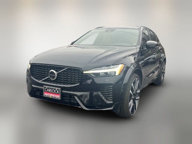 2024 Volvo XC60 Recharge Plug-In Hybrid Ultimate Dark Theme