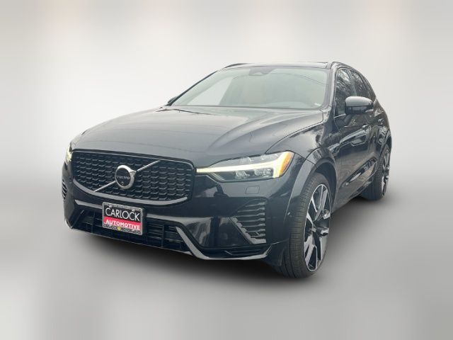 2024 Volvo XC60 Recharge Plug-In Hybrid Ultimate Dark Theme