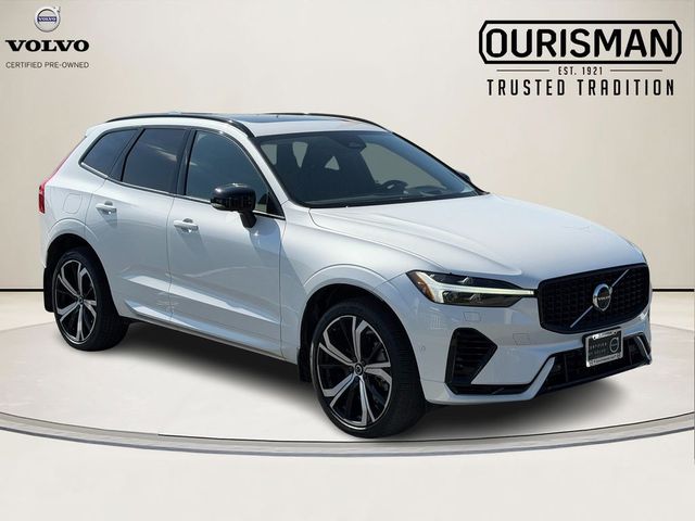 2024 Volvo XC60 Recharge Plug-In Hybrid Ultimate Dark Theme
