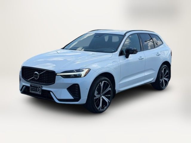 2024 Volvo XC60 Recharge Plug-In Hybrid Ultimate Dark Theme