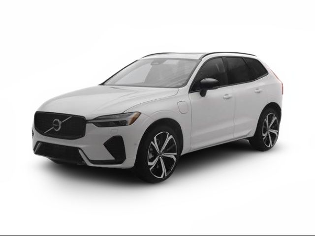 2024 Volvo XC60 Recharge Plug-In Hybrid Ultimate Dark Theme