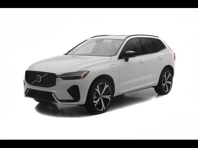 2024 Volvo XC60 Recharge Plug-In Hybrid Ultimate Dark Theme