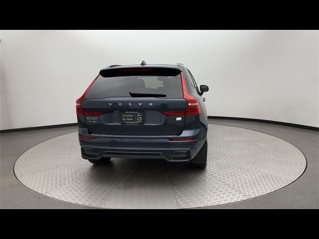 2024 Volvo XC60 Recharge Plug-In Hybrid Ultimate Dark Theme