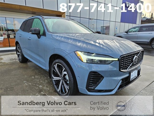 2024 Volvo XC60 Recharge Plug-In Hybrid Ultimate Dark Theme