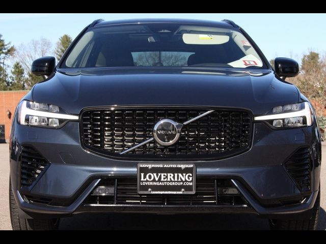 2024 Volvo XC60 Recharge Plug-In Hybrid Ultimate Dark Theme