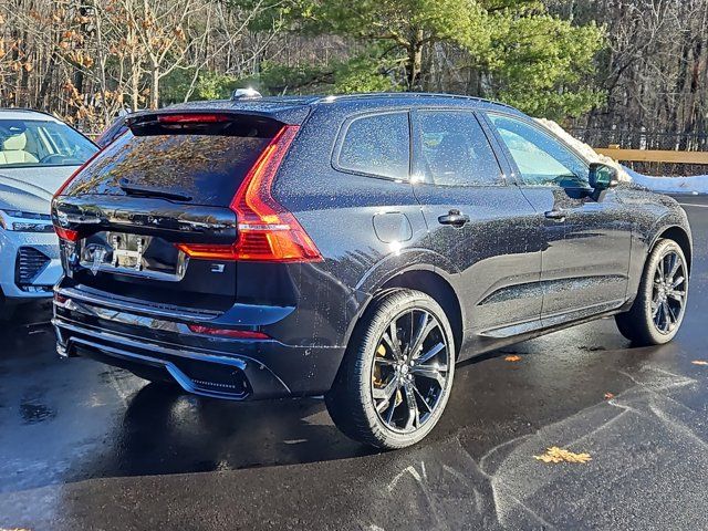 2024 Volvo XC60 Recharge Plug-In Hybrid Ultimate Black Edition