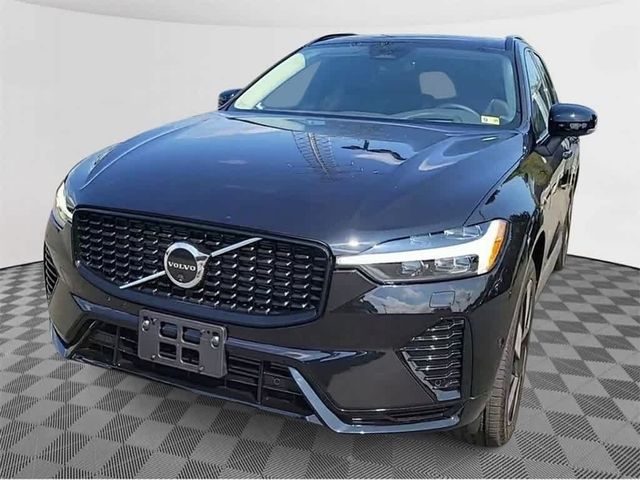 2024 Volvo XC60 Recharge Plug-In Hybrid Ultimate Dark Theme