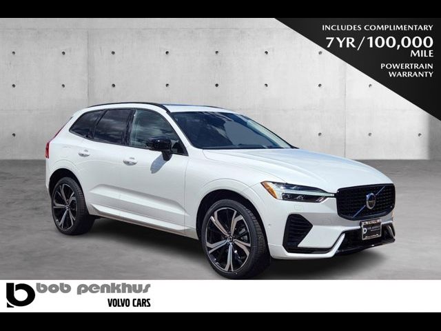 2024 Volvo XC60 Recharge Plug-In Hybrid Ultimate Dark Theme