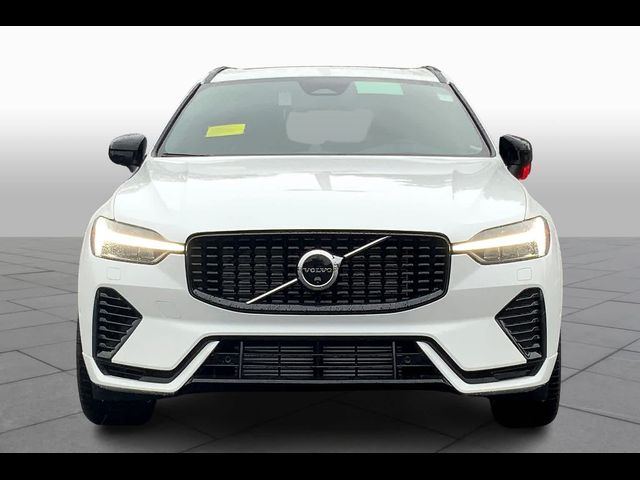 2024 Volvo XC60 Recharge Plug-In Hybrid Ultimate Dark Theme