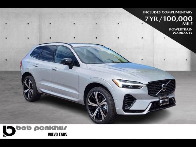 2024 Volvo XC60 Recharge Plug-In Hybrid Ultimate Dark Theme