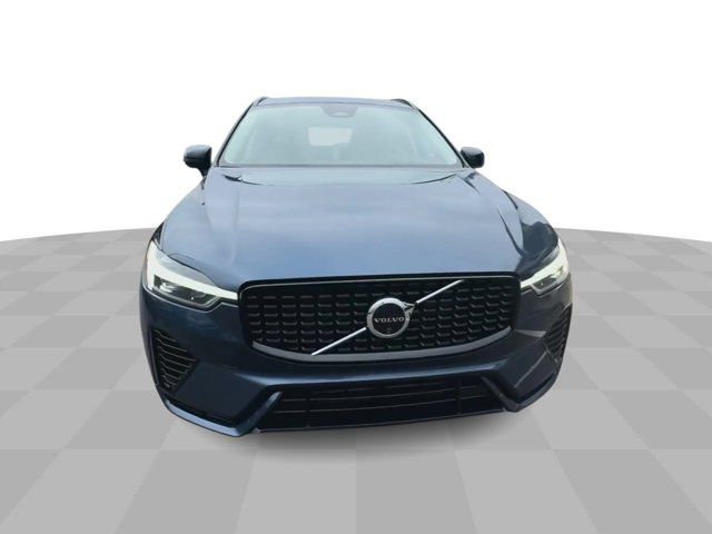 2024 Volvo XC60 Recharge Plug-In Hybrid Ultimate Dark Theme