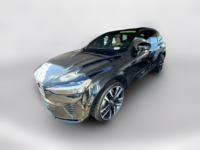2024 Volvo XC60 Recharge Plug-In Hybrid Ultimate Dark Theme