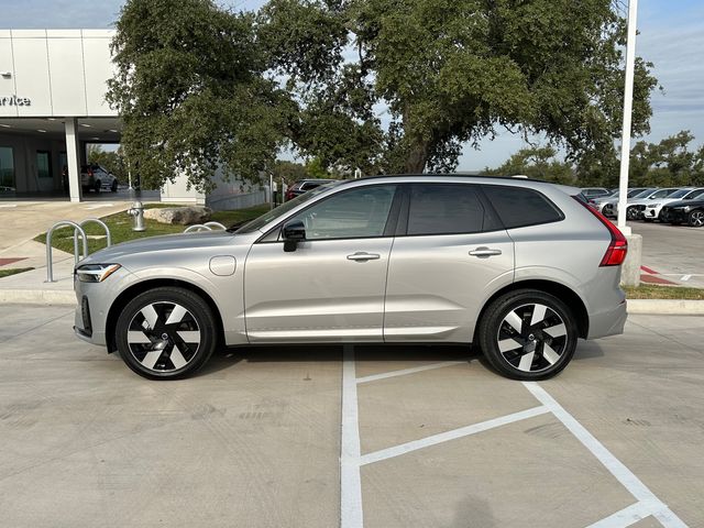 2024 Volvo XC60 Recharge Plug-In Hybrid Plus Dark Theme