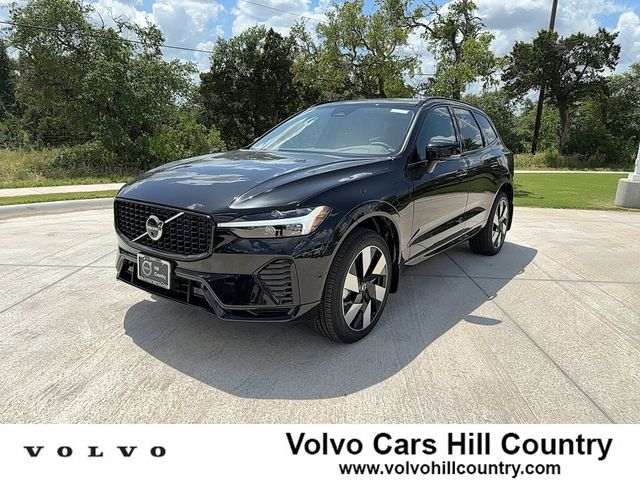 2024 Volvo XC60 Recharge Plug-In Hybrid Plus Dark Theme