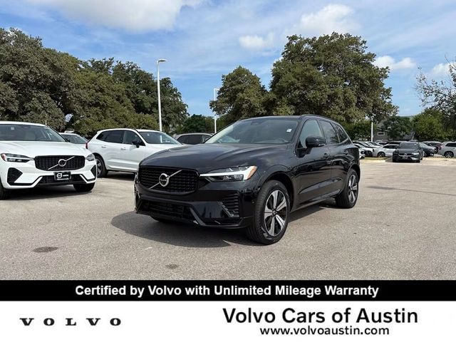 2024 Volvo XC60 Recharge Plug-In Hybrid Plus Dark Theme