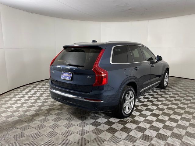 2024 Volvo XC90 Core Bright Theme