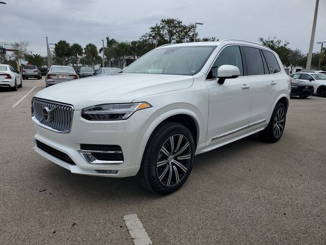 2024 Volvo XC90 Core Bright Theme