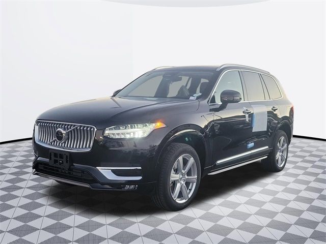 2024 Volvo XC90 Core Bright Theme